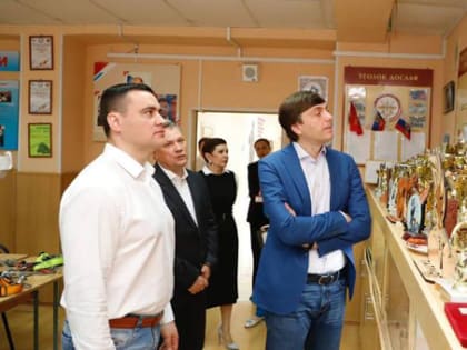 Министр просвещения РФ Сергей Кравцов и министр образования и науки Республики Беларусь Андрей Иванец посетили Пятигорск