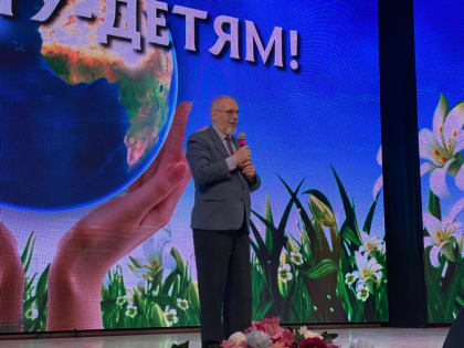 И зажигательные танцы, и трогательные песни