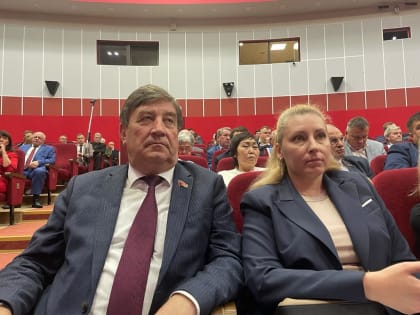 Лидер ставропольских коммунистов Виктор Гончаров принял участие в семинаре-совещании руководителей региональных отделений КПРФ