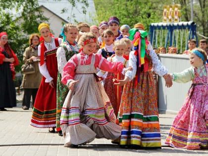 19 июля 2022 года в 11.00 часов на летней площадке Ставропольской краевой библиотеки им. М.Ю.Лермонтова в парке «Центральный» состоится игровая программа «Игра нам поможет веселье 