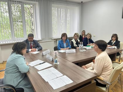 18 апреля в администрации Кировского муниципального округа был проведен личный прием граждан Анной Владимировной Коневой, начальником управления Ставропольского края по сохранению 