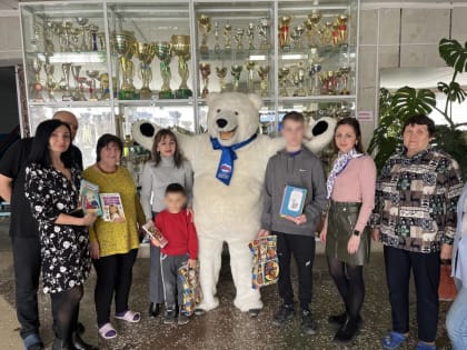 Георгиевское местное отделение партии поздравило детей с Международным днём детской книги