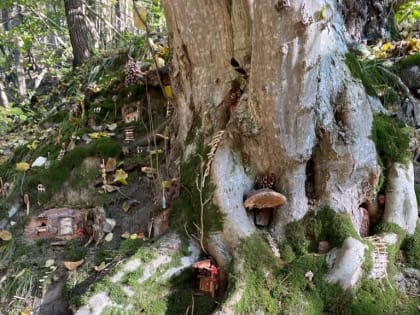В Кисловодском парке появилась миниатюрная деревня сказочных паркликов.