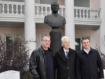 Губернатор Ставрополья почтил память известного земляка, развивавшего сельское хозяйство в Омской области