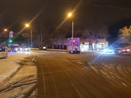 Двое пострадали в серьёзном ДТП на дороге Ставрополя