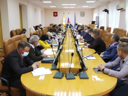 В администрации округа состоялась еженедельная планерка