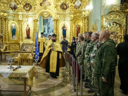 В Казанском кафедральном соборе состоялся чин освящения воинского знамени