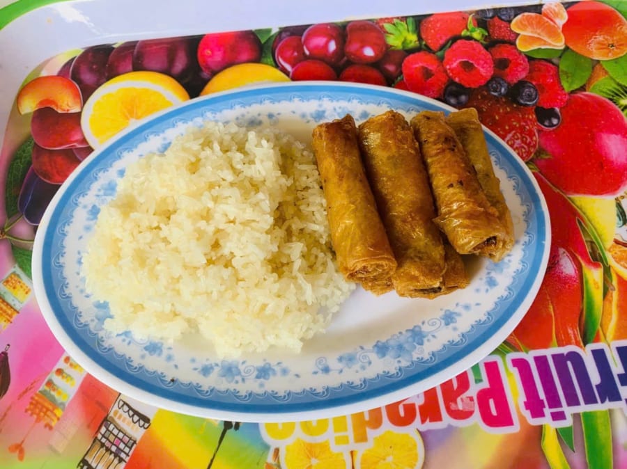 Xôi ram-món ăn dân dã, hấp dẫn  - Ảnh: T.Đ