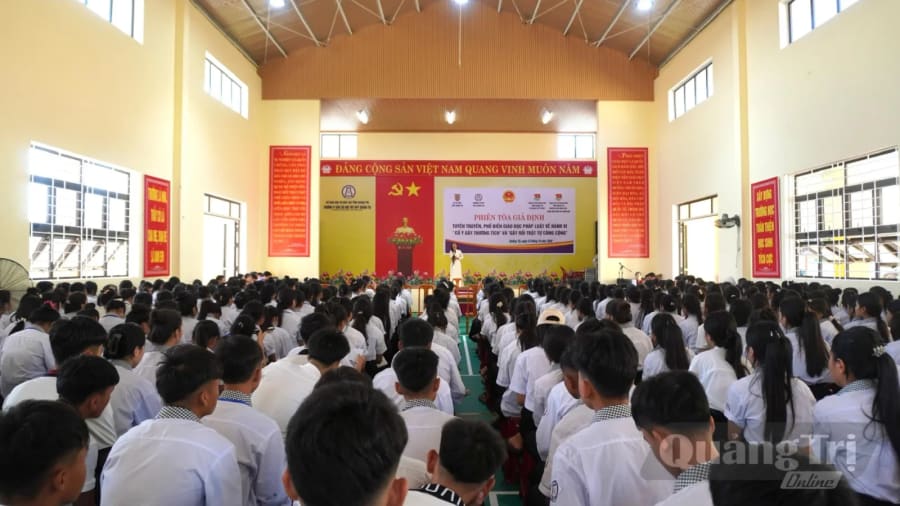 Quang cảnh phiên tòa giả định - Ảnh: H.T