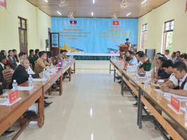 Việt-Lào: Đoàn kết biên giới, phát triển cộng đồng dân cư Giao ban cụm dân cư biên giới Việt Nam-Lào