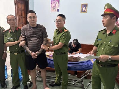 Tạm giữ hình sự nhóm thanh niên tổ chức sử dụng, mua bán trái phép chất ma túy