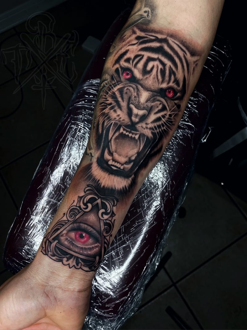 Tiger and eye tattoo sleeve