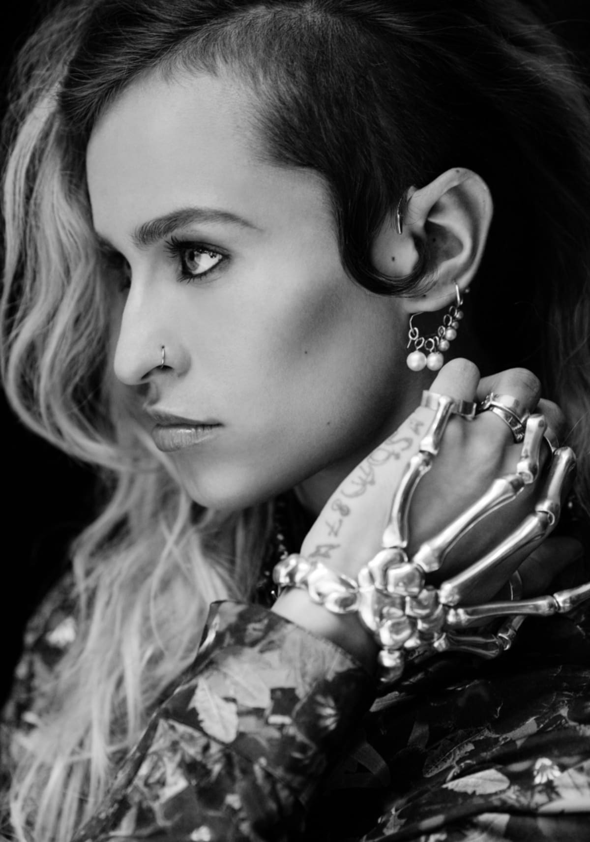 Alice Dellal for Madame Figaro: Photography by Alexandre Tabaste / Make-up by Megumi Matsuno