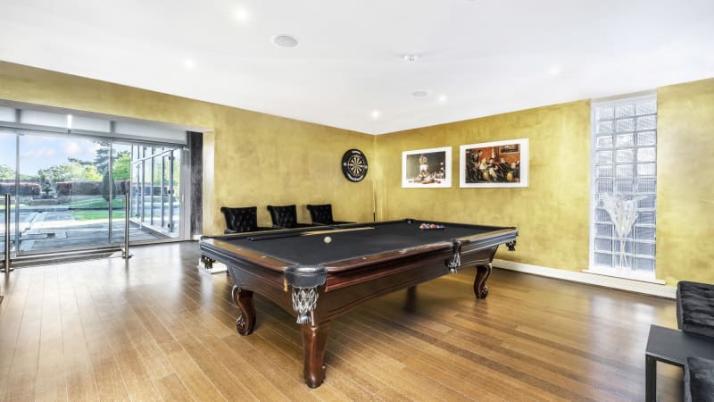 luxury_mansion_games_room_pool_table_film_location_for_hire_london