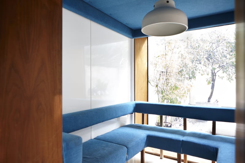 haverfield_1970s_indoor_bench_seating_photoshoot_film_location_for_hire