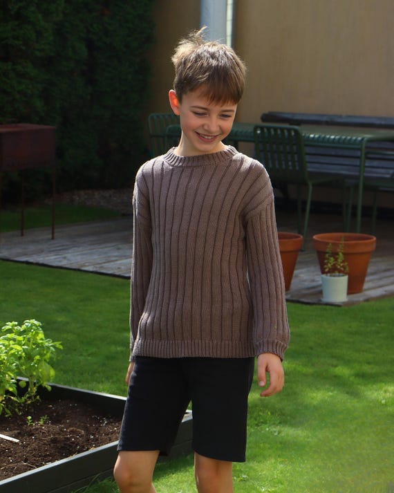 Cool Comfort: Oversized Sweater and Cotton Bermudas