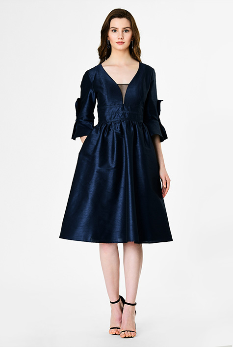 Sweetheart Neckline Dress with Satin Ribbon Waist