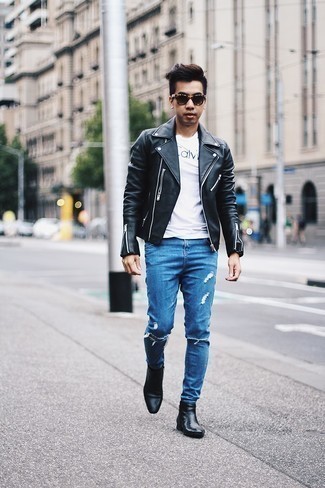 Rock the Classic: Leather Jacket and Skinny Jeans