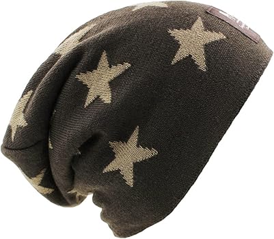 Grunge-Inspired Beanies and Slouchy Hats