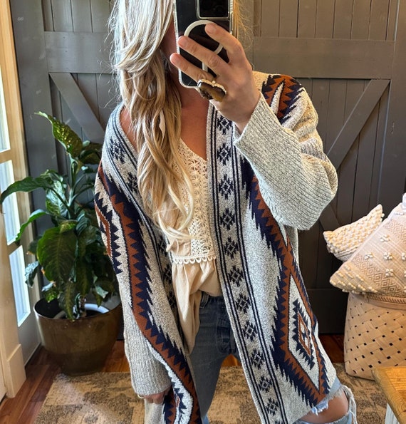 Relaxed Fit Cardigans with Printed Scarves