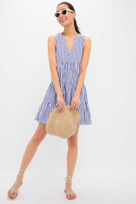 Sun-Kissed Style: Linen Poplin Skirt with Straw Hat and Sandals