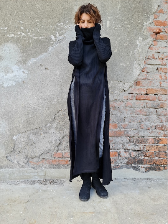 Cozy Layers: Turtlenecks and Longline Cardigans