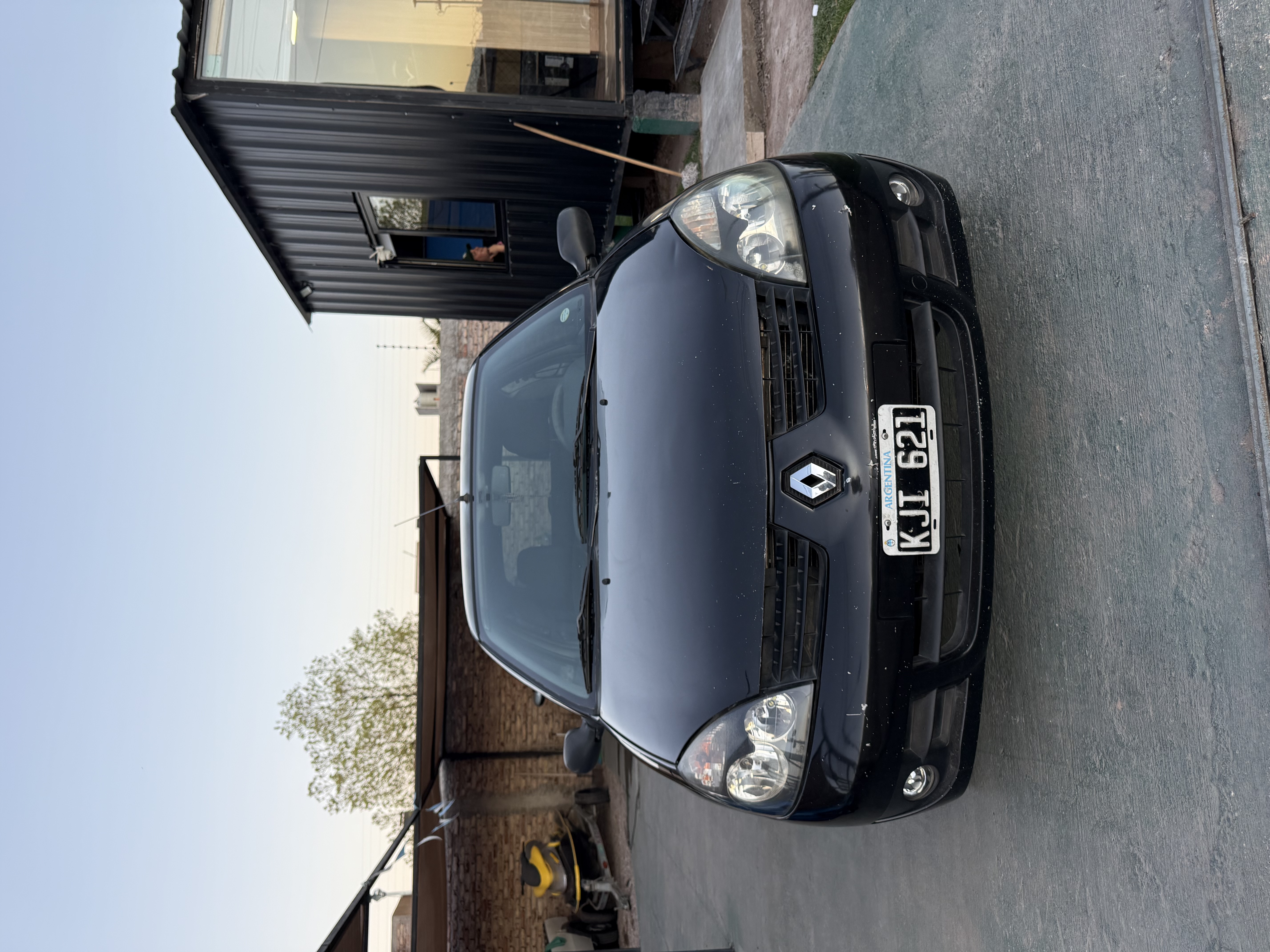 RENAULT CLIO AUTHENTIQUE 1.2 PACK II - Vista 2