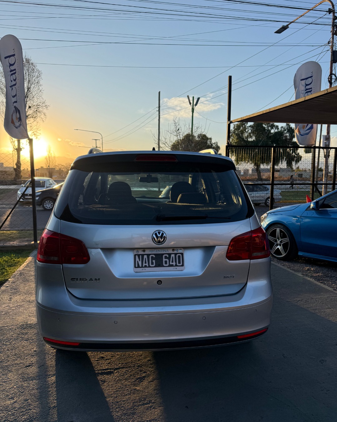 VOLKSWAGEN SURAN 1.6 - Vista 4