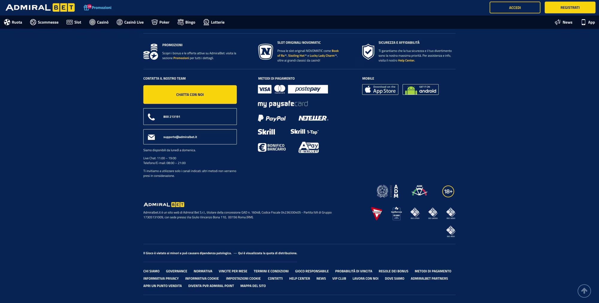 Il piè di pagina del sito web di Admiral Bet mostra le informazioni di contatto, le opzioni di pagamento e i link ai social media. - Visualizza l'immagine in anteprima ingrandita o ridotta