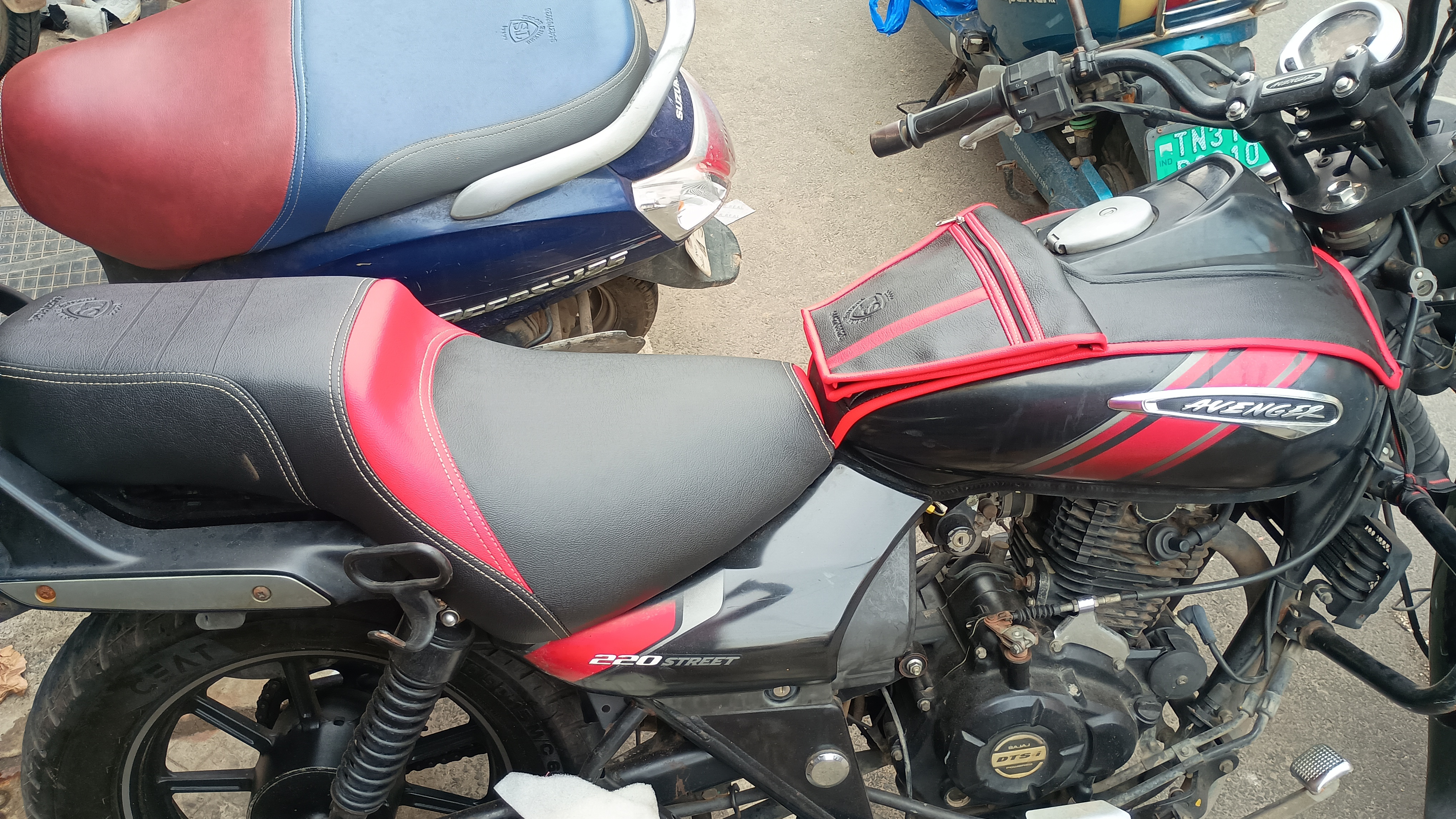 Bajaj Avenger Custom Cover #08