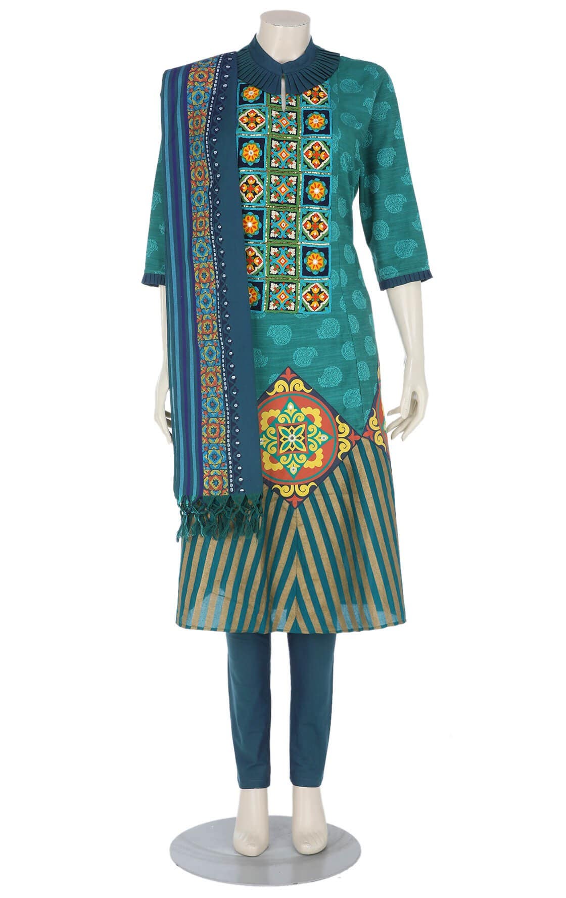 Green Printed and Embroidered Cotton Shalwar Kameez Set