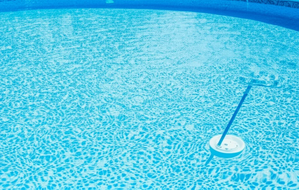 How To Clean Bottom Of Pool Without Draining