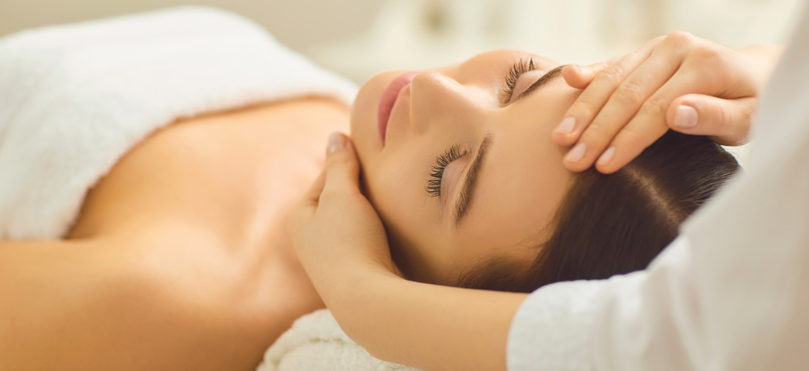 Thai Massage at Home: What to Wear and What Happens