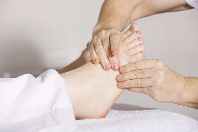 Classic Mani-Pedi & Foot Massage Combo