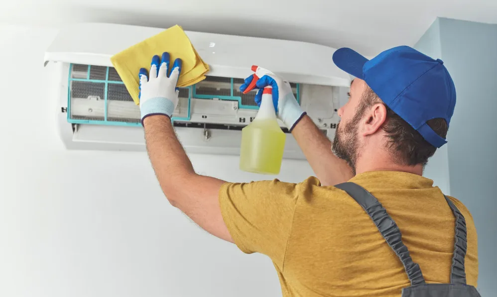 Split AC Cleaning Split AC Cleaning