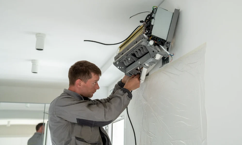 فني مكيفات بالساعة