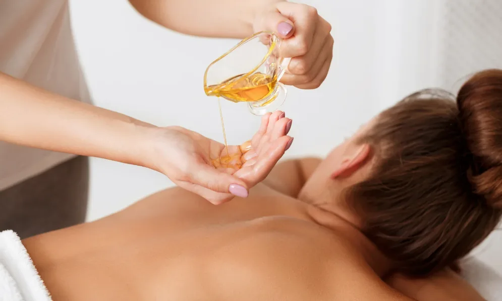 Aromatherapy 60 mins Massage Aromatherapy 60 mins Massage