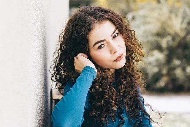 Blow Dry with Curls (Short Hair) Blow Dry with Curls (Short Hair)