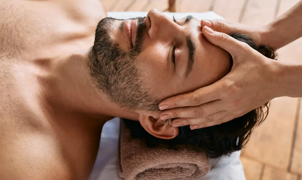 Head, neck & shoulder massage (15 mins)