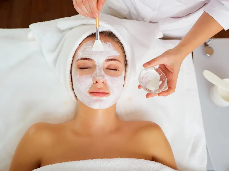 Face, Neck, Half Legs with Feet Skin Polish Face, Neck, Half Legs with Feet Skin Polish