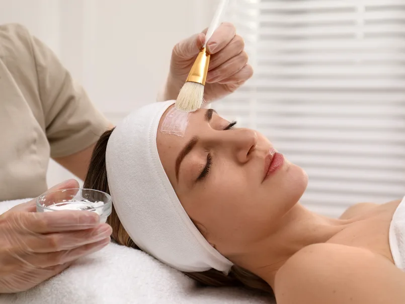 Face, Neck, Full Legs with Feet Skin Polish Face, Neck, Full Legs with Feet Skin Polish