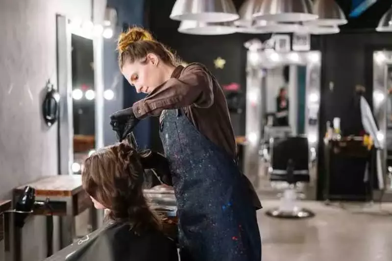 Women's Salon