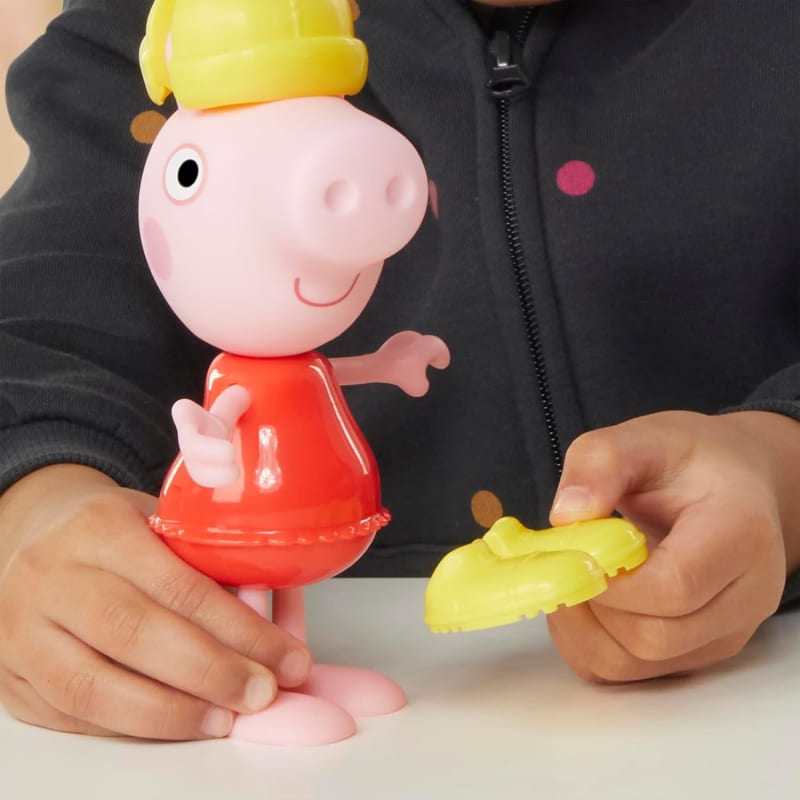 Peppa Pig Dress-Up Figure with 6 Easy-On Fashion Accessories, 6-Inch Doll