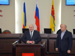 Вновь избранные члены Общественной палаты Шахт получили удостоверения