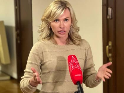 Депутат Госдумы Стенякина после выступления Путина записалась на сестринские курсы