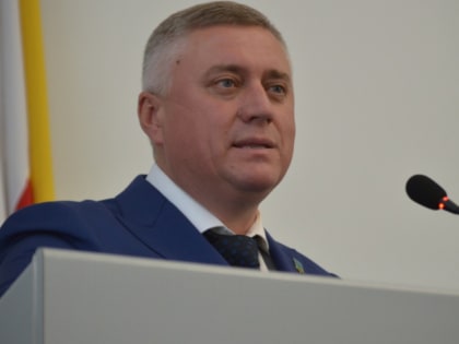 Дума приняла отставку сити-менеджера Батайска Геннадия Павлятенко