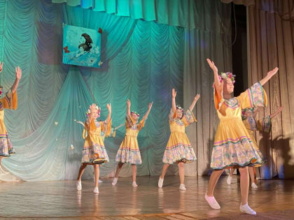 В Каменске пели, танцевали, награждали