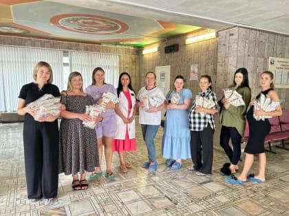 День заботы о мамах в Шахтах