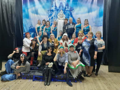 В Октябрьском районе прошла премьера спектакля «Снежная Королева»