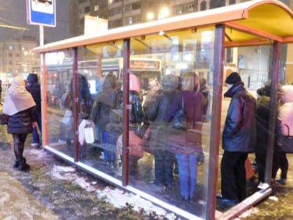 На Западном в Ростове снова установят оранжевые остекленные остановки за 4 млн руб